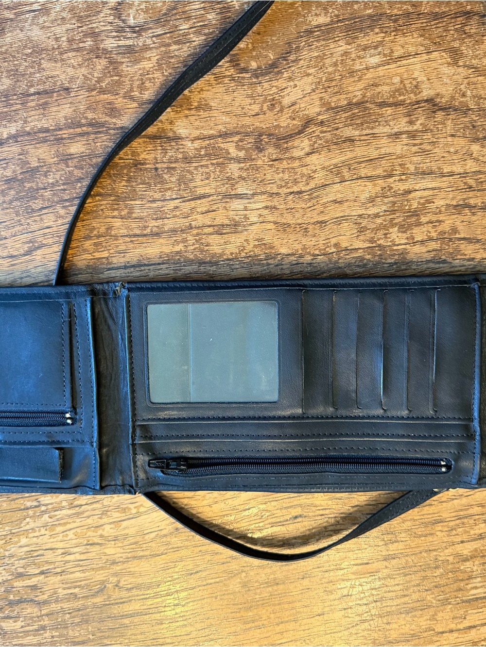 Rolfs Black Leather MACRO BAG wallet - Picture 4 of 10